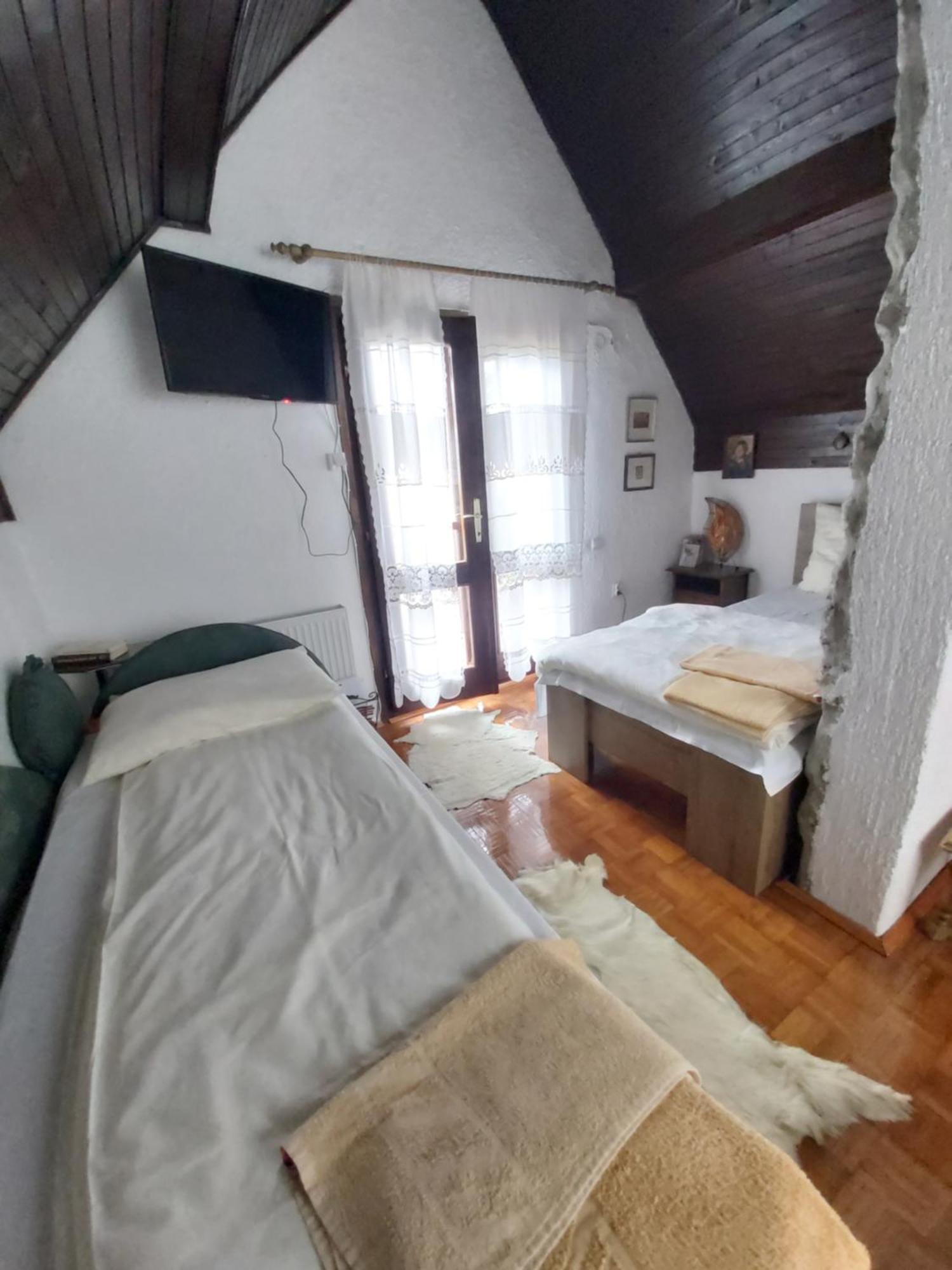 Guesthouse Bajka Vinci Pokoj fotografie