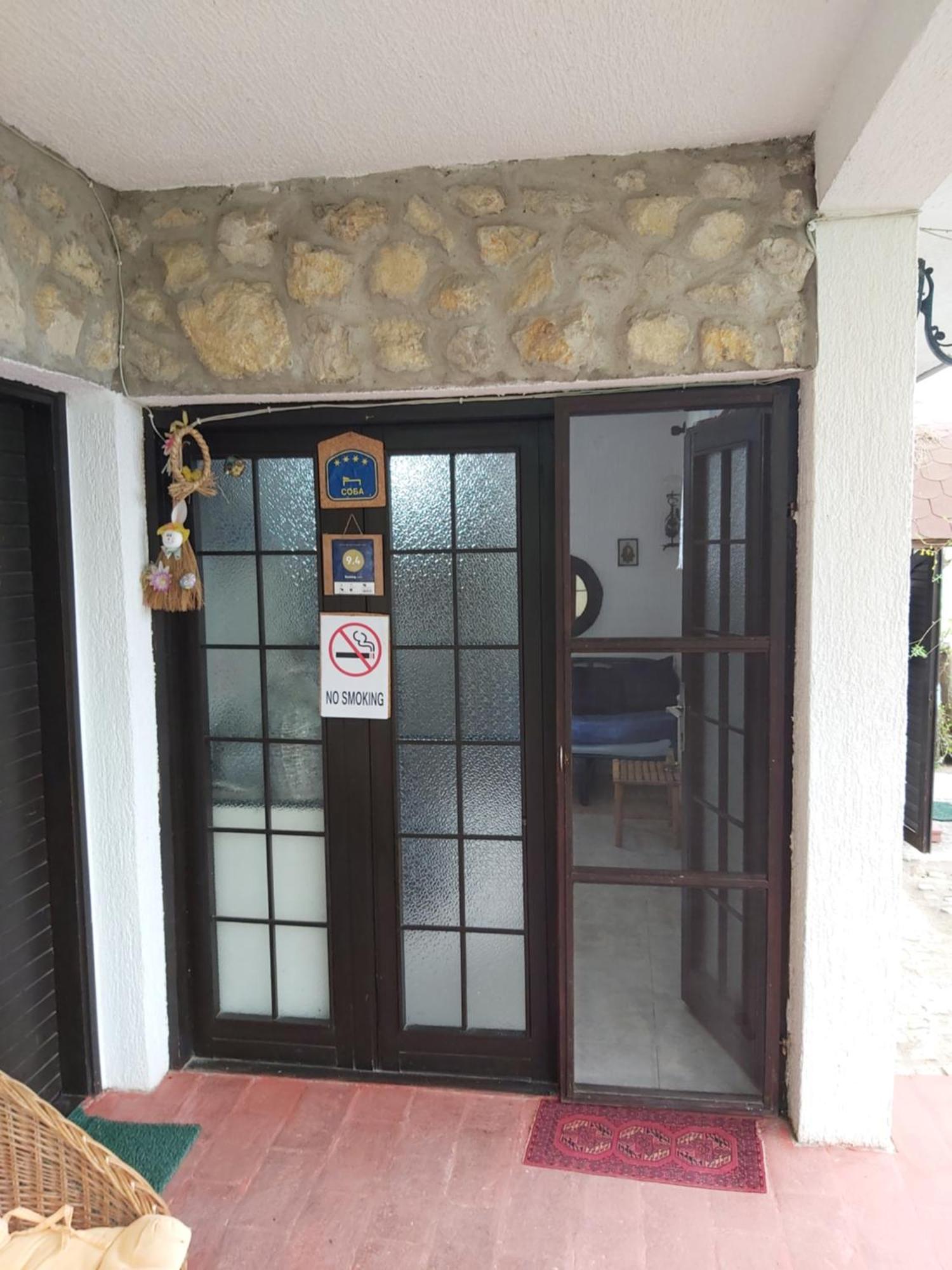 Guesthouse Bajka Vinci Pokoj fotografie