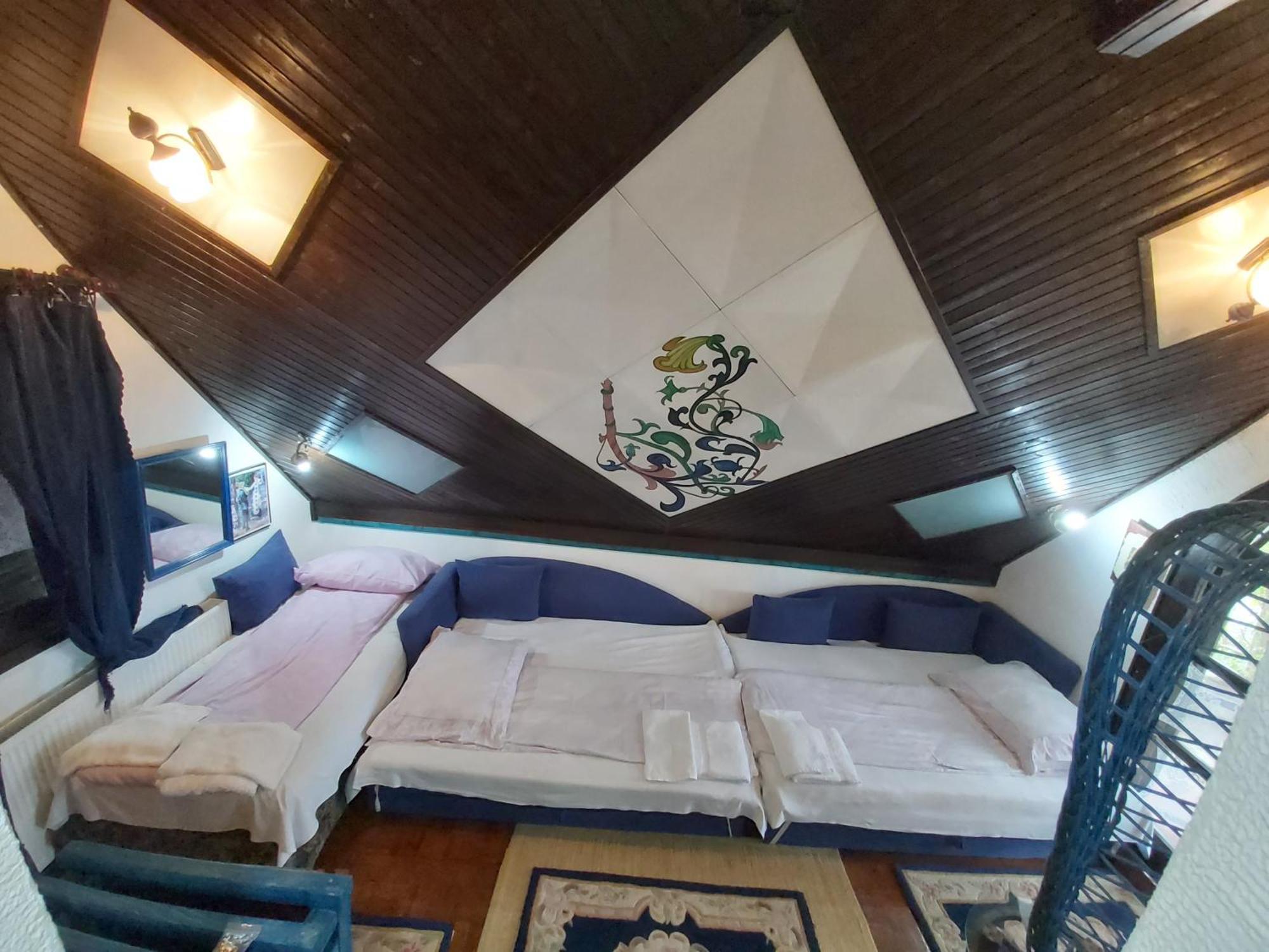Guesthouse Bajka Vinci Pokoj fotografie