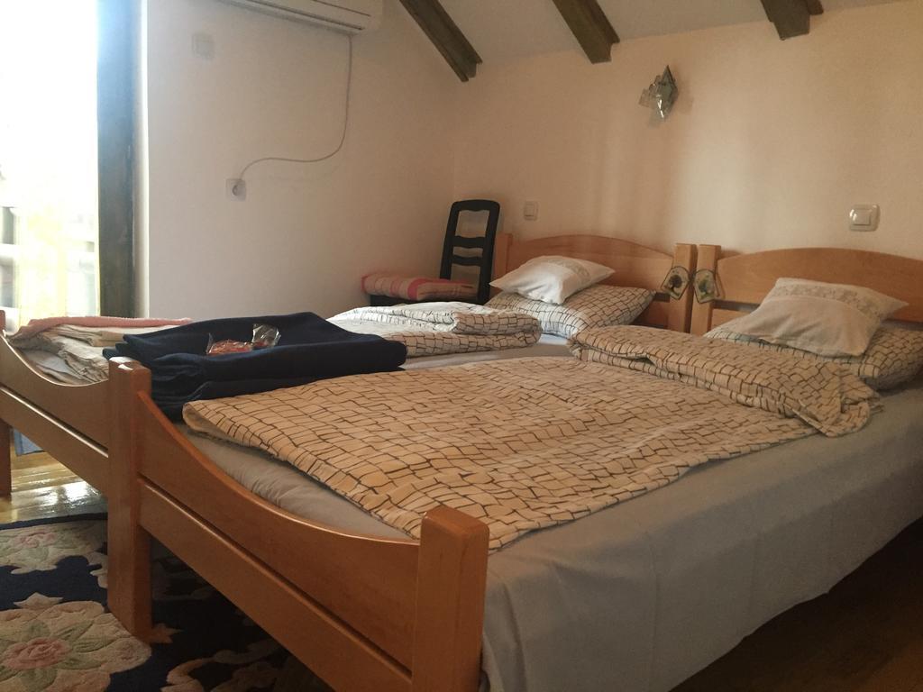 Guesthouse Bajka Vinci Exteriér fotografie