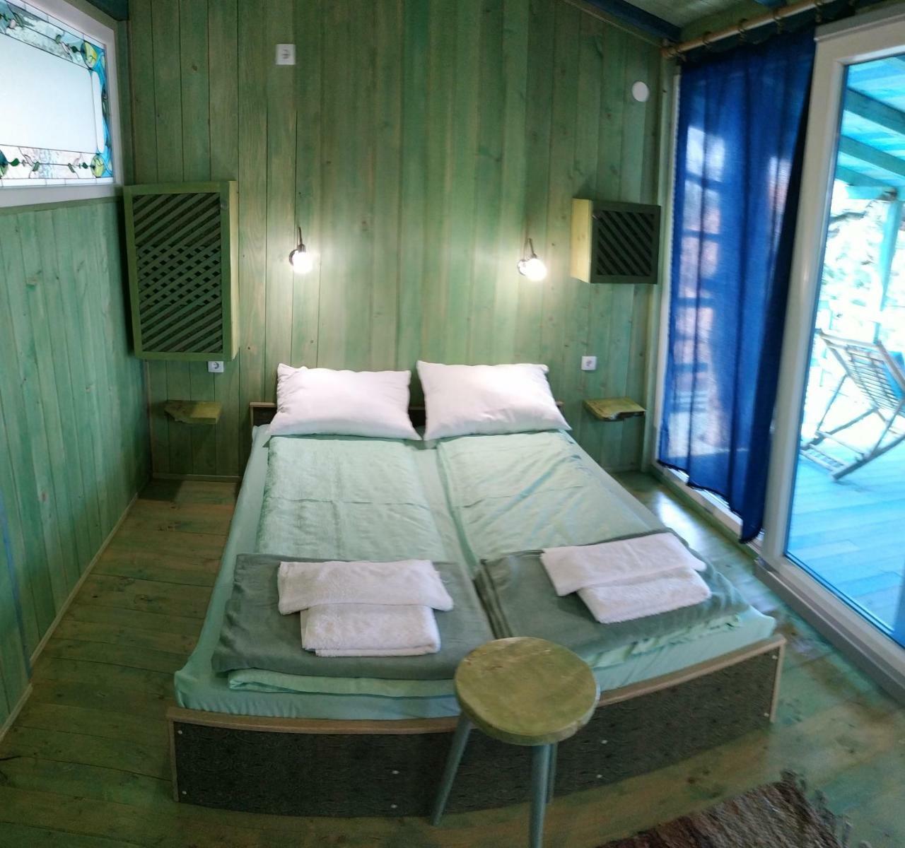 Guesthouse Bajka Vinci Exteriér fotografie